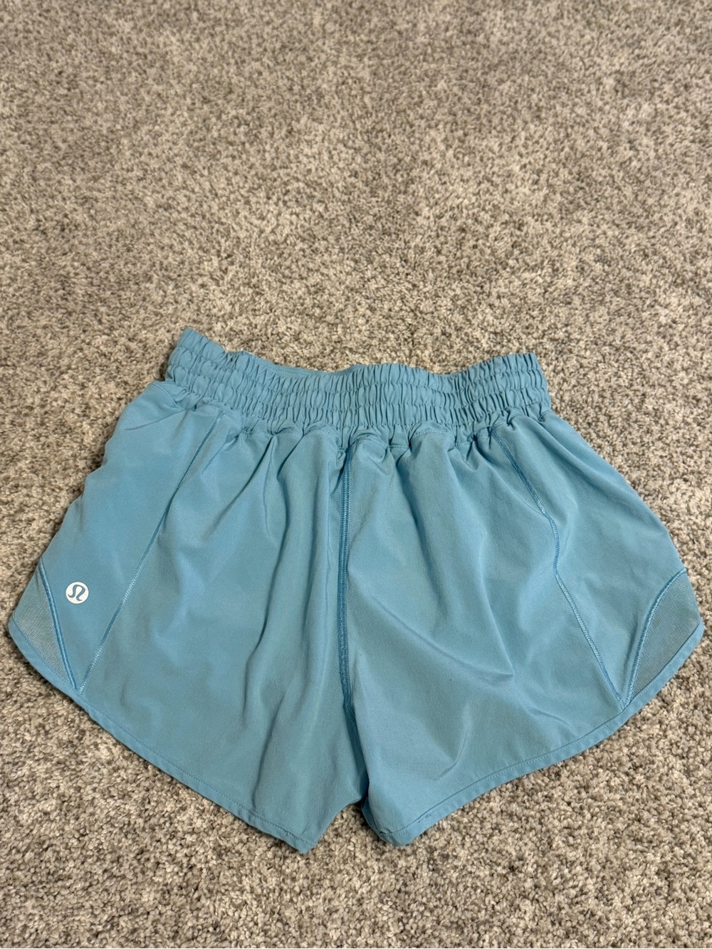 Lululemon hotty hot low rise 2” size 2 - Picture 2 of 4
